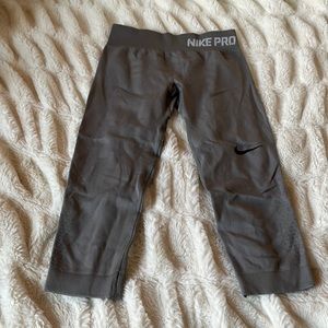 Nike pro leggings